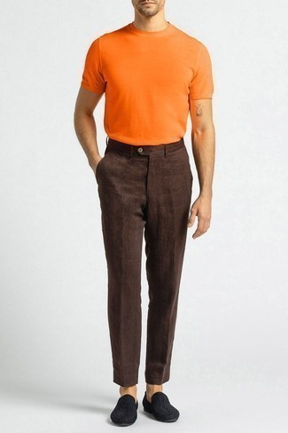 Dark Brown Linen Chinos Outfits: 