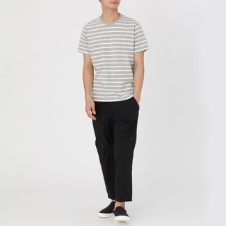 Grey Horizontal Striped Crew-neck T-shirt Outfits For Men: 