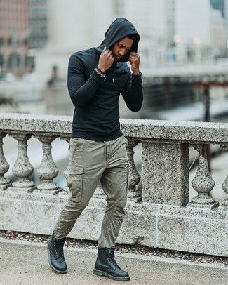 Olive Cargo Pants with Black Leather Casual Boots Outfits: 
