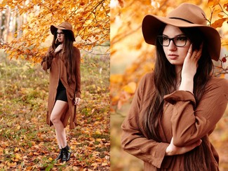 Khaki Wool Hat Outfits For Women: 
