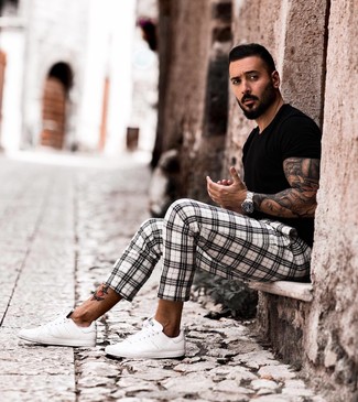 White Plaid Chinos Outfits: For a casually dapper ensemble, dress in a black crew-neck t-shirt and white plaid chinos — these two pieces play perfectly well together. Look at how nice this outfit goes with white leather low top sneakers.