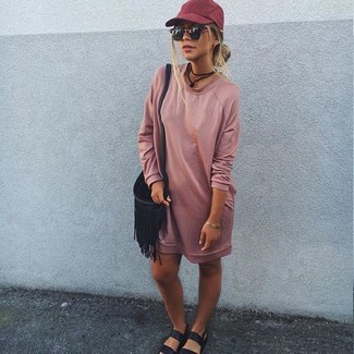 Burgundy Cap Outfits For Women: 