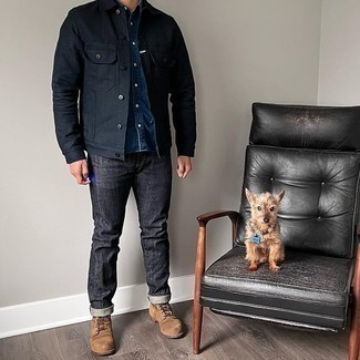 Charcoal Jeans Outfits For Men: A black denim jacket and charcoal jeans are an essential combination for many sartorial-savvy gentlemen. You could take a classier route in the footwear department by finishing with tan suede casual boots.