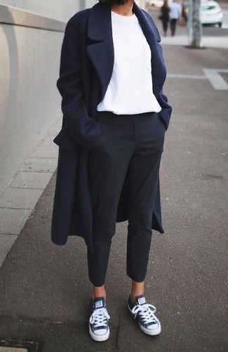 Navy Low Top Sneakers Outfits For Women: 