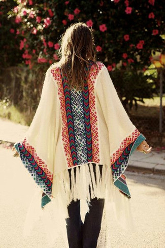 Beige Print Poncho Outfits: 