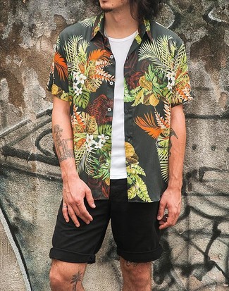 Black and White Floral Short Sleeve Shirt Outfits For Men: Wear a black and white floral short sleeve shirt and black shorts for a standout outfit.