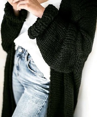 Black Knit Open Cardigan Outfits For Women: This combo of a black knit open cardigan and light blue jeans is totaly stylish and yet it looks relaxed and ready for anything.