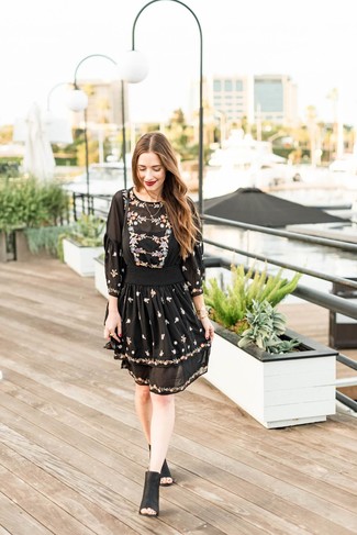 Black Embroidered Peasant Dress Outfits: 