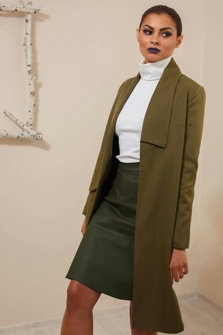 Dark Green Coat Outfits For Women: 