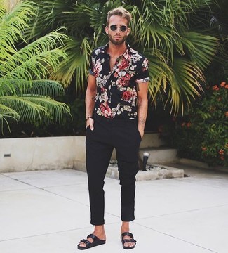 Black Leather Sandals Outfits For Men: 