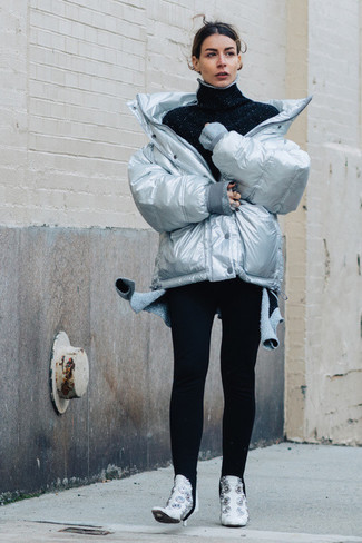 Aquamarine Puffer Jacket Outfits For Women: 