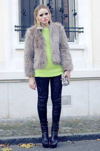 Green-Yellow Crew-neck Sweater Outfits For Women: 