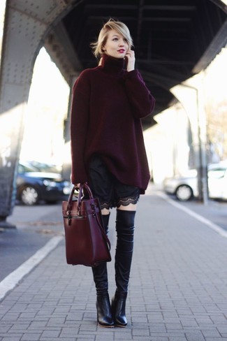 Burgundy Leather Tote Bag Outfits: 