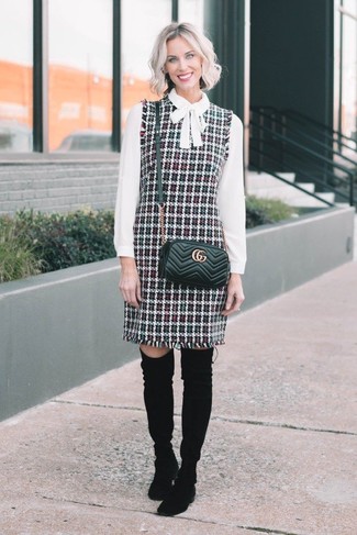 Black Quilted Leather Crossbody Bag Outfits In Their 30s: 