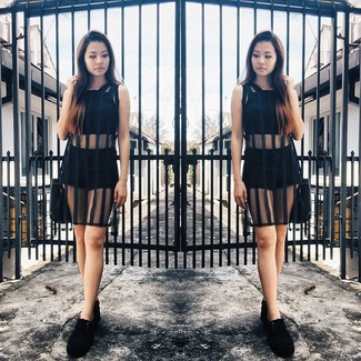 Black Leather Bucket Bag Outfits: 