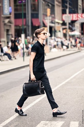 Black Leather Holdall Outfits For Men: Try pairing a black polo with a black leather holdall for head-to-toe comfort dressing. On the fence about how to complete this look? Rock black leather oxford shoes to amp it up a notch.