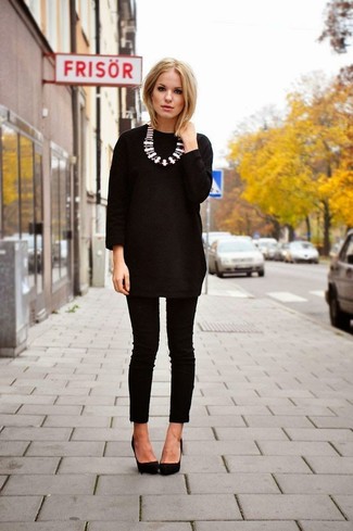 Black Wool Tunic Outfits: 