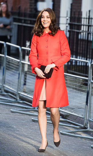 Red Coat with Pumps Outfits: 