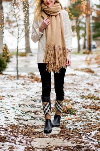 Tan Scarf Spring Outfits For Women: 