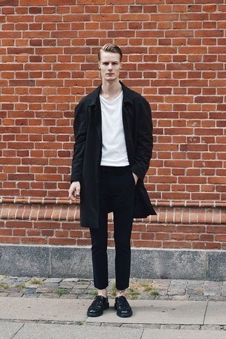 Black Raincoat Outfits For Men: A black raincoat and black chinos are among those super versatile menswear must-haves that can revolutionize your closet. Add black leather brogues to the equation for an instant style lift.