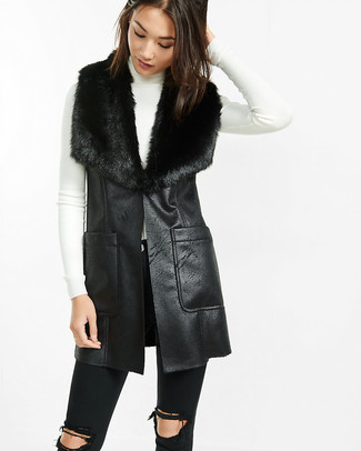 Black Shearling Vest Outfits: 