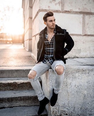 Grey Pants with Plaid Shirt Outfits For Men: A plaid shirt and grey pants are a nice look to have in your current wardrobe. Don't know how to finish your outfit? Rock a pair of black suede chelsea boots to spruce it up.