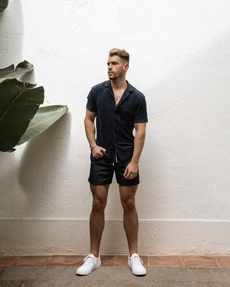 Black Shorts with Black Short Sleeve Shirt Summer Outfits For Men (29 ...
