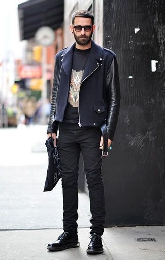 Men's Black Leather Derby Shoes, Black Skinny Jeans, Black Print Crew-neck T-shirt, Black Leather Biker Jacket