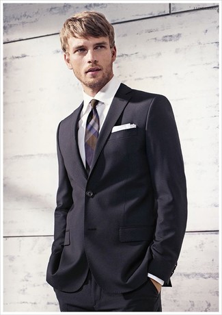 Violet Plaid Tie Outfits For Men: Pair a black suit with a violet plaid tie for a neat classy ensemble.