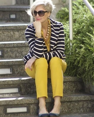 Gold Button Down Blouse Outfits: As you can see, looking stylish doesn't take that much effort. Wear a gold button down blouse and mustard skinny pants and be sure you'll look incredibly stylish. Why not take a more casual approach with shoes and complete this outfit with grey suede ballerina shoes?