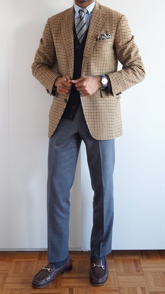 Tan Blazer with Blue Dress Pants Outfits For Men: For an ensemble that's classic and gasp-worthy, pair a tan blazer with blue dress pants. Complete your ensemble with a pair of dark brown leather loafers and the whole getup will come together really well.