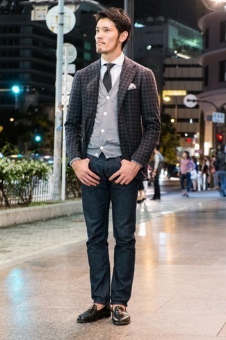 Dark Brown Check Blazer Outfits For Men: To achieve a casual getup with a modernized spin, you can easily rely on a dark brown check blazer and navy jeans. You could perhaps get a bit experimental when it comes to footwear and add black leather loafers to the equation.