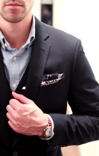 Purple Pocket Square Outfits: Why not go for a black blazer and a purple pocket square? Both of these pieces are totally functional and look awesome together.