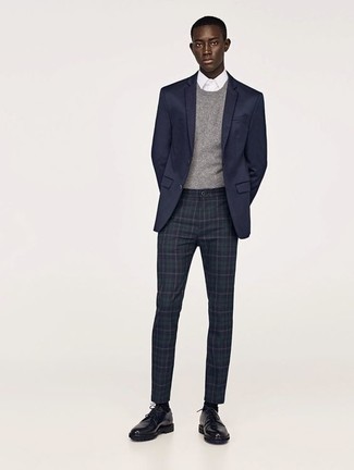 Navy Blazer Outfits For Men: A navy blazer and navy and green plaid chinos teamed together are the ideal outfit for those dressers who prefer classy combinations. A trendy pair of black chunky leather derby shoes is a simple way to infuse a hint of sophistication into your outfit.