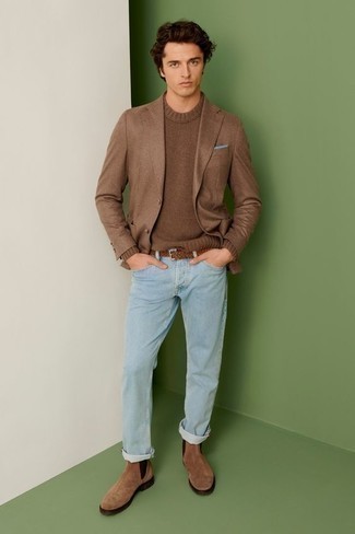 Brown Woven Leather Belt Outfits For Men: Wear a brown blazer and a brown woven leather belt to put together an extra sharp and casual street style ensemble. Brown suede chelsea boots will inject a dash of polish into an otherwise all-too-common look.