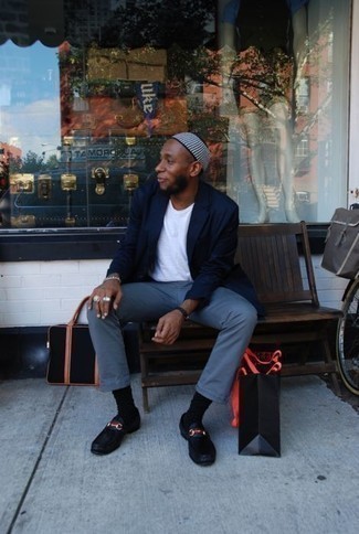 White and Navy Beanie Outfits For Men: This pairing of a navy blazer and a white and navy beanie is indisputable proof that a simple casual look can still be really interesting. If you feel like playing it up, add a pair of black leather loafers to the equation.
