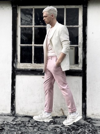 White and Blue Athletic Shoes Outfits For Men: A white blazer and pink chinos married together are a perfect match. A pair of white and blue athletic shoes introduces just the right amount of stylish effortlessness to this look.