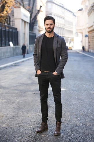 Charcoal Wool Blazer Outfits For Men: A charcoal wool blazer and black jeans will add classic style to your current arsenal. Dark brown leather casual boots will pull your whole look together.