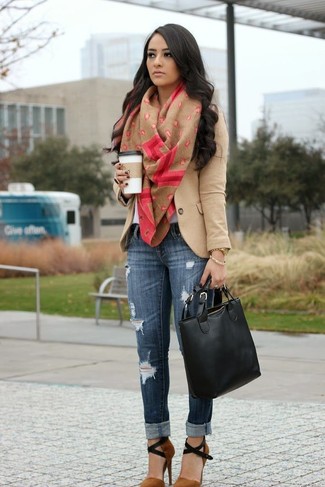 Women's Tan Wool Blazer, White Crew-neck T-shirt, Navy Ripped Skinny Jeans, Brown Suede Pumps