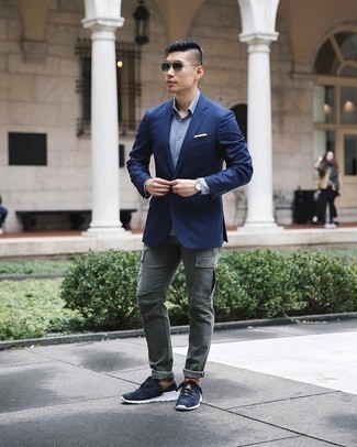 Dark Green Sunglasses Outfits For Men: The best foundation for casual city style? A navy blazer with dark green sunglasses. Let your styling sensibilities truly shine by finishing this look with a pair of navy and white athletic shoes.