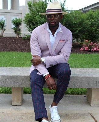 Burgundy Beaded Bracelet Outfits For Men: You'll be amazed at how extremely easy it is for any gentleman to put together a street style look like this. Just a light violet blazer paired with a burgundy beaded bracelet. Put a different spin on this outfit by finishing off with white canvas low top sneakers.