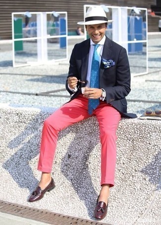 White Print Pocket Square Outfits: This combo of a navy blazer and a white print pocket square is very easy to do and so comfortable to sport all day long as well! Add burgundy leather tassel loafers to the equation to avoid looking too casual.