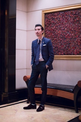Navy Polka Dot Tie Outfits For Men: Rock a navy blazer with a navy polka dot tie for an extra classic look. Our favorite of an infinite number of ways to complement this getup is with dark brown suede double monks.