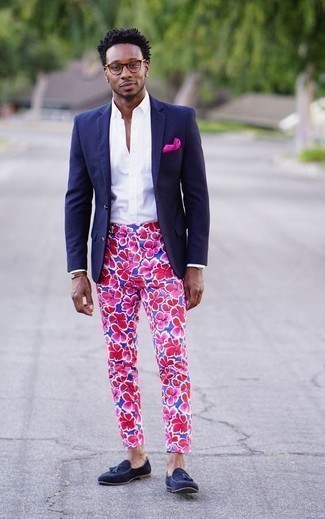 Navy Blazer with Navy Floral Pants Outfits For Men (2 ideas & outfits)