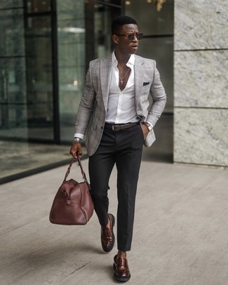 Brown Duffle Bag Outfits For Men: Go for something laid-back with a grey plaid blazer and a brown duffle bag. Complement this ensemble with a pair of brown leather loafers to instantly spice up the ensemble.
