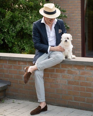 White and Navy Vertical Striped Chinos Outfits: Consider pairing a navy blazer with white and navy vertical striped chinos and get ready to be treated like a menswear maven. For a sleeker twist, introduce a pair of dark brown suede loafers to your outfit.
