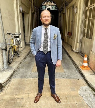 Beige Print Pocket Square Outfits: We all want comfort when it comes to style, and this contemporary combination of a light blue blazer and a beige print pocket square is a great illustration of that. Tap into some Ryan Gosling dapperness and lift up your outfit with brown leather brogues.