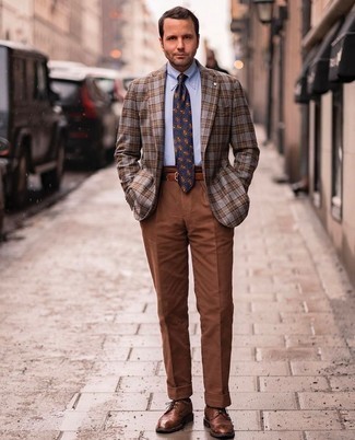 Navy Paisley Tie Outfits For Men: Pair a brown plaid wool blazer with a navy paisley tie to look like a real dandy. Brown leather brogues complete this ensemble quite nicely.