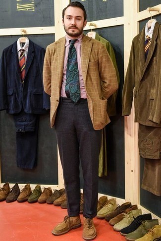 Dark Green Paisley Tie Outfits For Men: A tan plaid wool blazer and a dark green paisley tie are absolute mainstays if you're piecing together a classy closet that matches up to the highest sartorial standards. When it comes to footwear, go for something on the relaxed end of the spectrum and complete your outfit with tan suede desert boots.