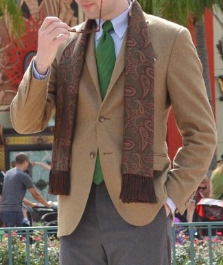 Olive Scarf Outfits For Men: This edgy combination of a tan wool blazer and an olive scarf is extremely versatile and apt for whatever the day throws at you.